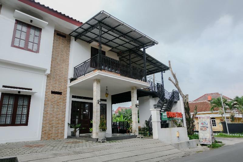 Oyo 350 D' Maktab Homestay Syariah مالانغ المظهر الخارجي الصورة